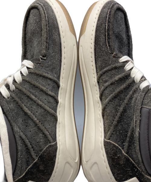 Acne studios（アクネ ストゥディオズ）ACNE STUDIOS (アクネ ストゥディオズ) GREY BARTOS HAIRYS SNEAKER/グレー バルトス ヘアリーズ スニーカー グレー サイズ:41の古着・服飾アイテム