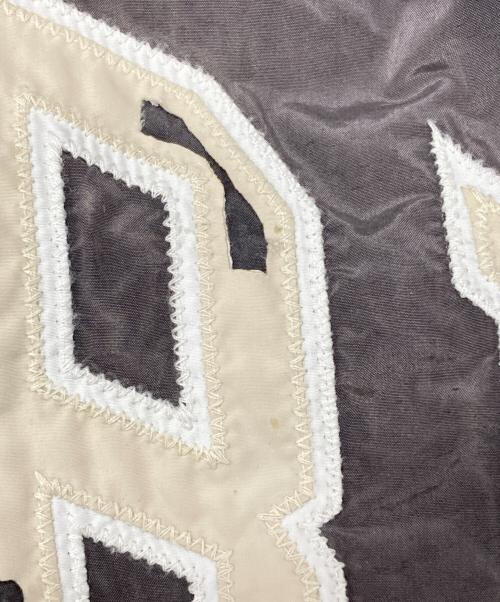 AMIRI（アミリ）AMIRI (アミリ) アーチロゴスタジャン/Arch Logo Stadium Jacket グレー サイズ:XLの古着・服飾アイテム