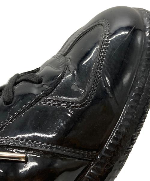 Maison Margiela（メゾンマルジェラ）Maison Margiela (メゾンマルジェラ) パテントジャーマントレーナースニーカー/Patent Leather German Army Trainer Sneakers ブラック サイズ:40の古着・服飾アイテム