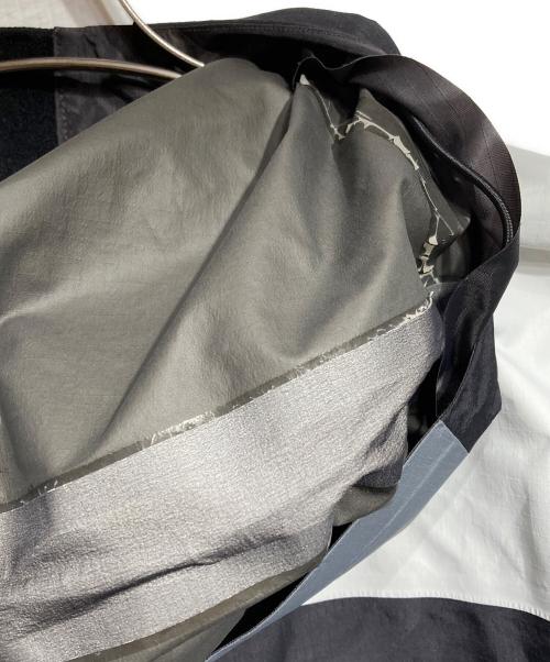 ARC'TERYX（アークテリクス）ARC'TERYX (アークテリクス) 別注BETA SL JACKET Crazy Pattern/別注ベータSLジャケット クレイジーパターン グレー×ブラック サイズ:Sの古着・服飾アイテム