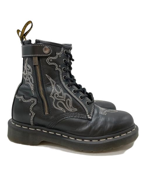 Dr.Martens（ドクターマーチン）Dr.Martens (ドクターマーチン) ウエスタン刺繍8ホールブーツ/Western embroidered 8-eye boots ブラック サイズ:EU38の古着・服飾アイテム
