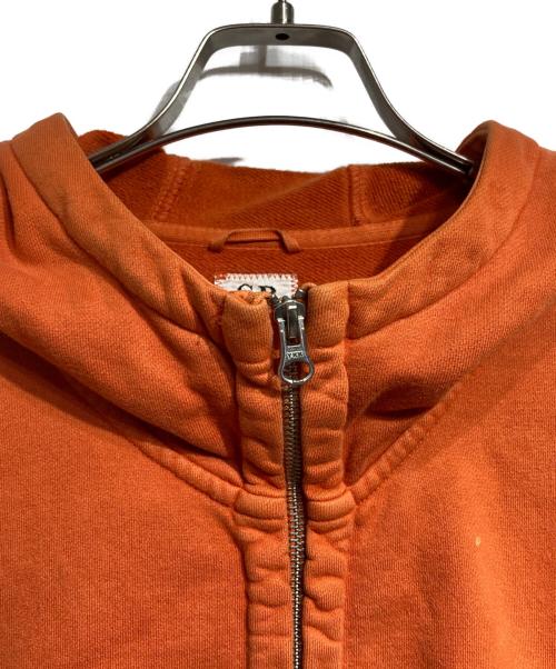 C.P COMPANY（シーピーカンパニー）C.P COMPANY (シーピーカンパニー) ゴーグルレンズジップフーディー/Goggle Lens Zip Hoodie オレンジ サイズ:Lの古着・服飾アイテム