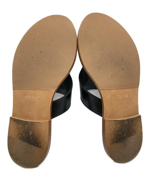 CELINE（セリーヌ）CELINE (セリーヌ) トリオンフフラットサンダル/Triomphe flat sandals ブラック サイズ:37の古着・服飾アイテム