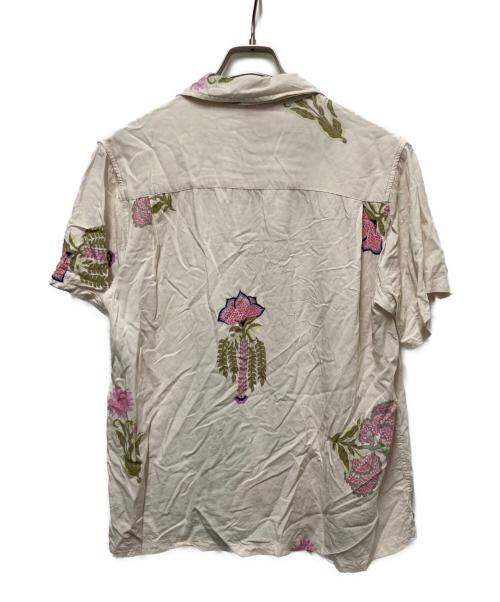 stussy（ステューシー）stussy (ステューシー) 開襟レーヨンS/Sシャツ ホワイト サイズ:Mの古着・服飾アイテム
