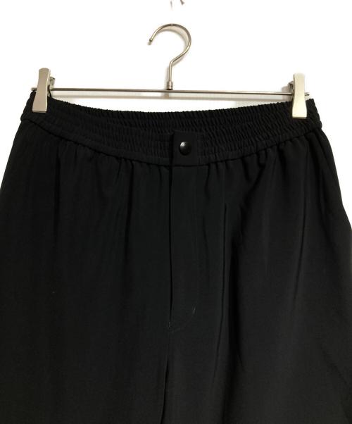 HYKE（ハイク）HYKE (ハイク) テーパードスラックス/Tapered slacks ブラック サイズ:4の古着・服飾アイテム