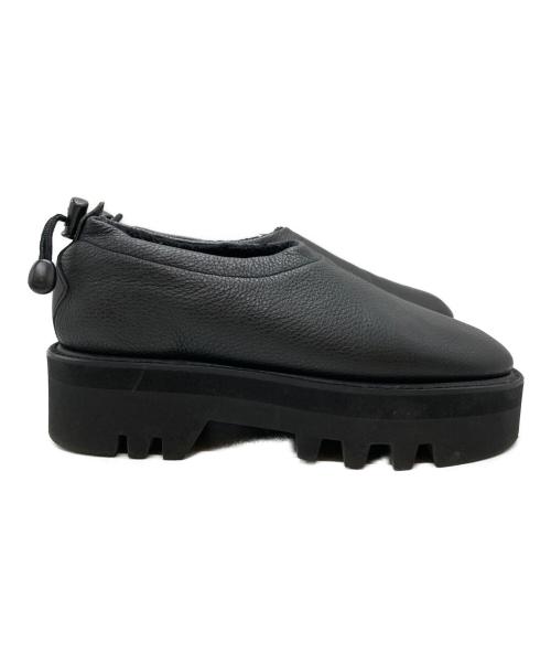 toshinosuke takegahara（トシノスケ タケガハラ）TOSHINOSUKE TAKEGAHARA (トシノスケ タケガハラ) BSMOC GLOXI CUT SOLE/モカシングロキシカット・ソール ブラック サイズ:24cmの古着・服飾アイテム