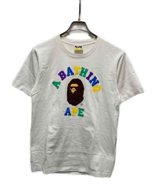 A BATHING APE（アベイシングエイプ）A BATHING APE (アベイシングエイプ) カレッジロゴプリントTシャツ ホワイト サイズ:Sの古着・服飾アイテム