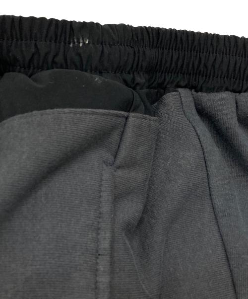Maison MIHARA YASUHIRO（メゾン ミハラ ヤスヒロ）Maison MIHARA YASUHIRO (メゾン ミハラ ヤスヒロ) TEE COMBINED PANTS/ティー・コンバインド・パンツ ブラック×グレー サイズ:52の古着・服飾アイテム