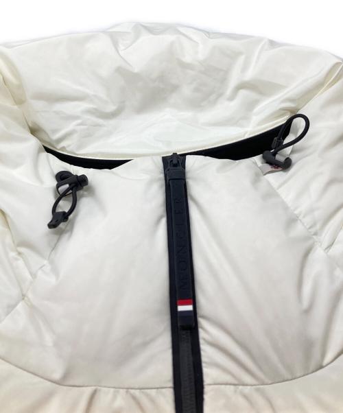 MONCLER GRENOBLE（モンクレール グルノーブル）MONCLER GRENOBLE (モンクレール グルノーブル) MAZODダウンジャケット/マゾダウンジャケット ホワイト サイズ:2の古着・服飾アイテム