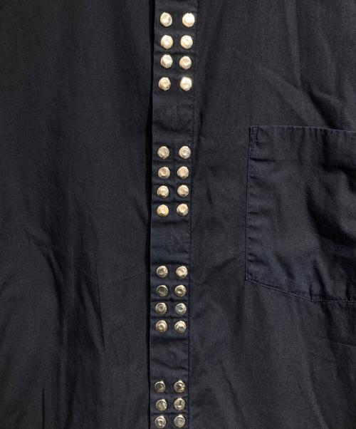 COMME des GARCONS HOMME PLUS EVERGREEN（コムデギャルソンオムプリュスエバーグリーン）COMME des GARCONS HOMME PLUS EVERGREEN ガーメントダイフロントスタッズシャツ/Garment-dyed front studded shirt ネイビー サイズ:SSの古着・服飾アイテム