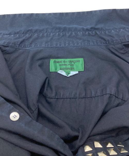 COMME des GARCONS HOMME PLUS EVERGREEN（コムデギャルソンオムプリュスエバーグリーン）COMME des GARCONS HOMME PLUS EVERGREEN ガーメントダイフロントスタッズシャツ/Garment-dyed front studded shirt ネイビー サイズ:SSの古着・服飾アイテム