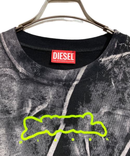 DIESEL（ディーゼル）DIESEL (ディーゼル) グラフィックロングスリーブカットソー/Graphic long-sleeved cut and sew ブラック サイズ:Lの古着・服飾アイテム