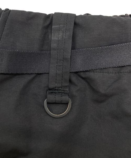 WHITE MOUNTAINEERING（ホワイトマウンテ二アニング）WHITE MOUNTAINEERING (ホワイトマウンテ二アニング) CARGO SHORT PANTS/カーゴショートパンツ ブラック サイズ:1の古着・服飾アイテム