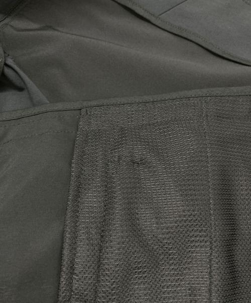 WHITE MOUNTAINEERING（ホワイトマウンテ二アニング）WHITE MOUNTAINEERING (ホワイトマウンテ二アニング) THE TOKYO (ザトーキョー) 別注 STRETCH MOUNTAIN PARKA ブラック サイズ:1の古着・服飾アイテム