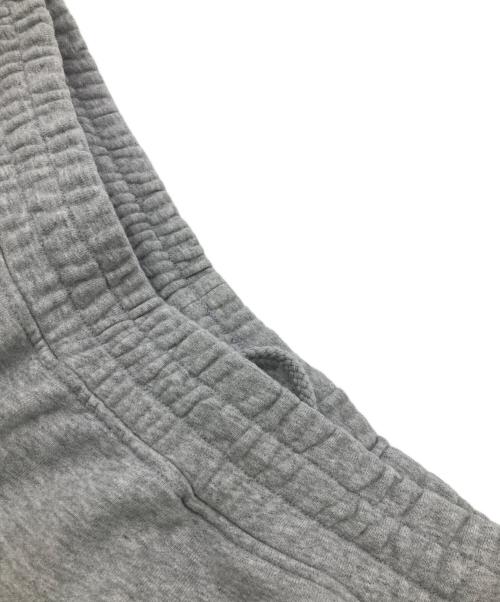 thisisneverthat（ディスイズネバーザット）thisisneverthat (ディスイズネバーザット) T.N.T. Classic HDP Sweatshort ライトグレー サイズ:XLの古着・服飾アイテム
