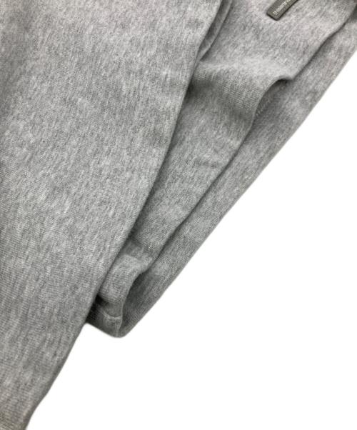thisisneverthat（ディスイズネバーザット）thisisneverthat (ディスイズネバーザット) T.N.T. Classic HDP Sweatshort ライトグレー サイズ:XLの古着・服飾アイテム