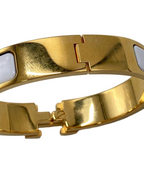 HERMES（エルメス）HERMES (エルメス) クリックHエナメルブレスレット/Hermès Clic H enamel bracelet ゴールド×ホワイト サイズ:PMの古着・服飾アイテム
