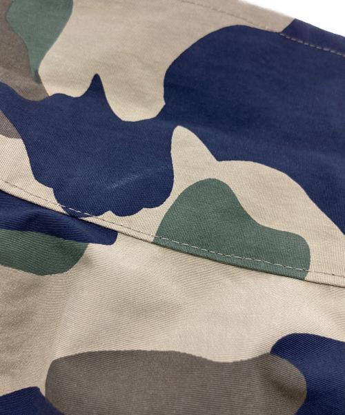 A BATHING APE（アベイシングエイプ）A BATHING APE (アベイシングエイプ) 1stカモレインジャケット グリーン サイズ:Lの古着・服飾アイテム