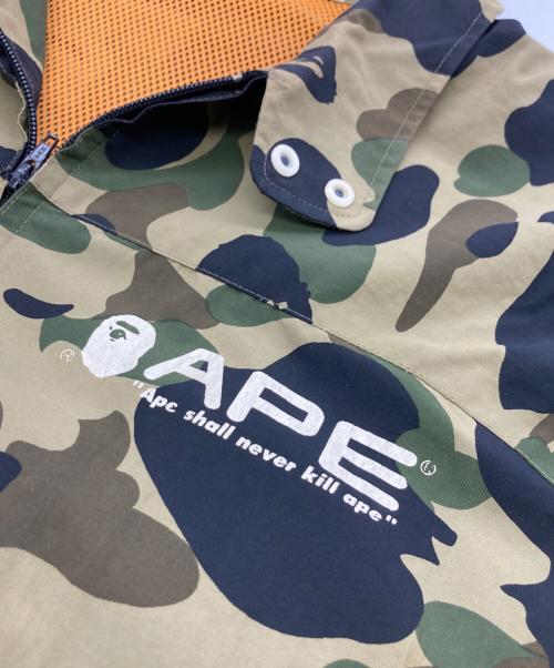 A BATHING APE（アベイシングエイプ）A BATHING APE (アベイシングエイプ) 1stカモレインジャケット グリーン サイズ:Lの古着・服飾アイテム