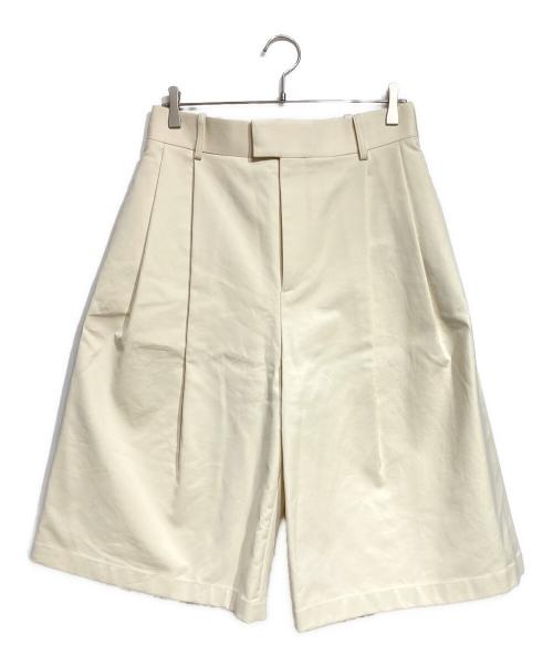 BOTTEGA VENETA（ボッテガベネタ）BOTTEGA VENETA (ボッテガベネタ) タックワイドバギーショーツ アイボリー サイズ:38の古着・服飾アイテム