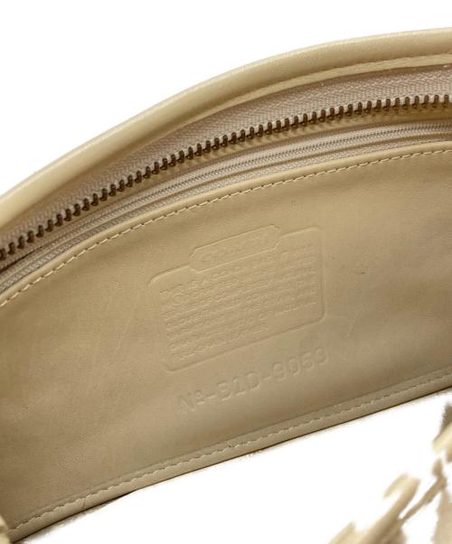 COACH（コーチ）COACH (コーチ) ワンショルダーバッグ アイボリーの古着・服飾アイテム