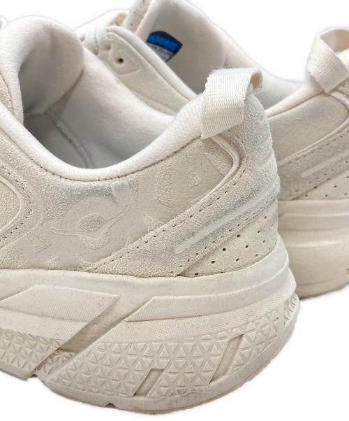 HOKA（ホカ）HOKA (ホカ) U CLIFTON SUEDE/U クリフトン スエード ベージュ サイズ:28の古着・服飾アイテム