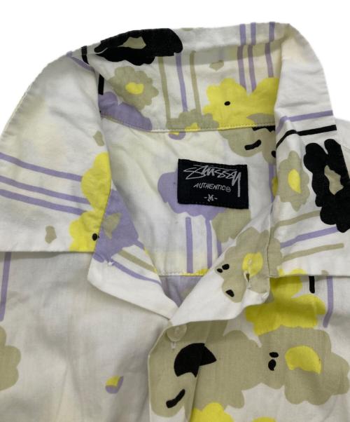 stussy（ステューシー）stussy (ステューシー) 00sボタニカル柄シャツ ホワイト サイズ:Mの古着・服飾アイテム