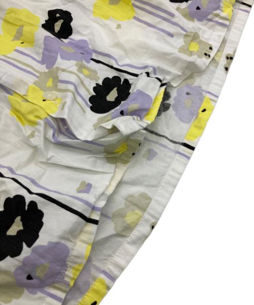 stussy（ステューシー）stussy (ステューシー) 00sボタニカル柄シャツ ホワイト サイズ:Mの古着・服飾アイテム