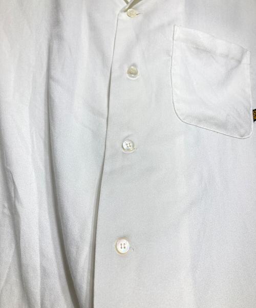 CALEE（キャリー）CALEE (キャリー) レーヨン混オープンカラーシャツ/Rayon-blend open-collar shirt ホワイト サイズ:Lの古着・服飾アイテム