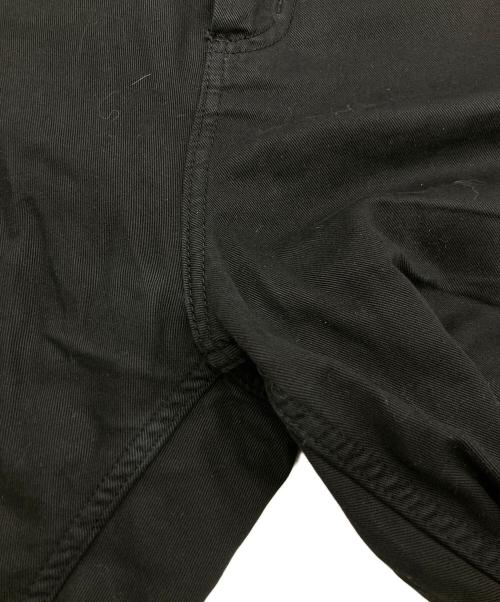 CarHartt（カーハート）CarHartt (カーハート) レギュラーカーゴパンツ ブラック サイズ:	SIZE W32の古着・服飾アイテム