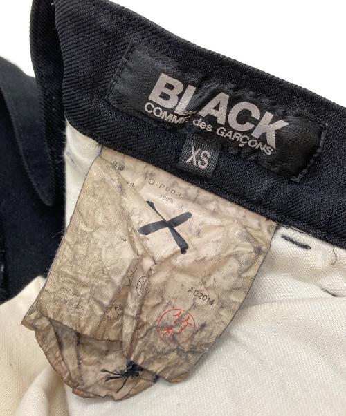 BLACK COMME des GARCONS（ブラックコムデギャルソン）BLACK COMME des GARCONS (ブラックコムデギャルソン) ポリエステルクロップドパンツ/Polyester cropped pants ブラック サイズ:XSの古着・服飾アイテム