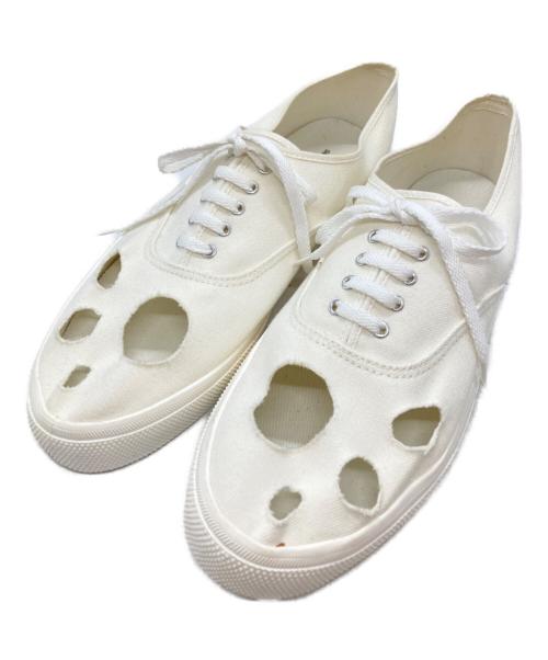 COMME des GARCONS HOMME PLUS（コムデギャルソンオムプリュス）COMME des GARCONS HOMME PLUS (コムデギャルソンオムプリュス) ホールカットスニーカー/HOLE CUT SNEAKER ホワイト サイズ:27.5㎝の古着・服飾アイテム