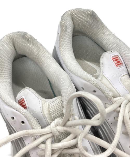 NIKE（ナイキ）NIKE (ナイキ) SHOX R4/ショックスR4 ホワイト サイズ:27㎝の古着・服飾アイテム