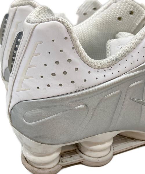 NIKE（ナイキ）NIKE (ナイキ) SHOX R4/ショックスR4 ホワイト サイズ:27㎝の古着・服飾アイテム