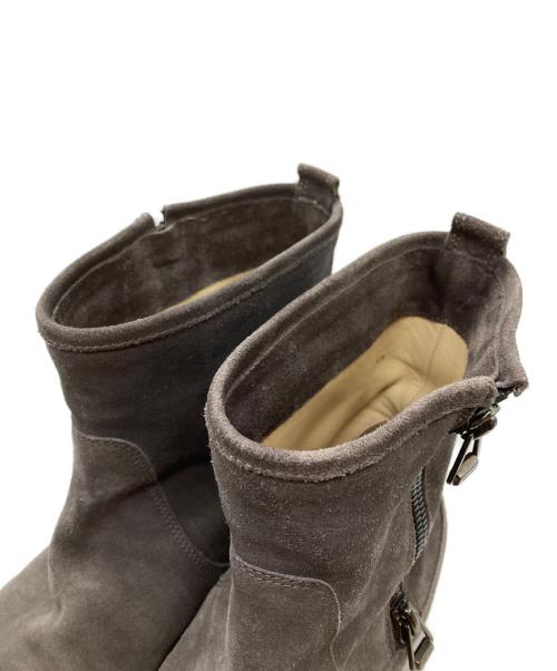 JIMMY CHOO（ジミーチュウ）JIMMY CHOO (ジミーチュウ) SUEDE W/METAL TOE(スエードダブルメタルトゥー) ショートブーツ グレー サイズ:39の古着・服飾アイテム