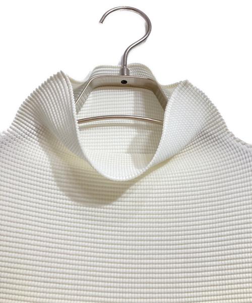 me ISSEY MIYAKE（ミーイッセイ ミヤケ）me ISSEY MIYAKE (ミーイッセイ ミヤケ) STRETCH PLEATS 2 ホワイト サイズ:FREEの古着・服飾アイテム