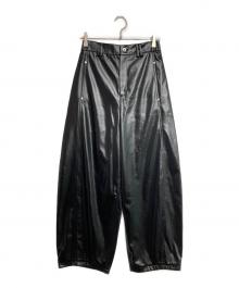 Adam et Rope（アダム エ ロペ）の古着「グロスボンディングコクーンパンツ/Gloss-finish bonded cocoon pants」｜ブラック