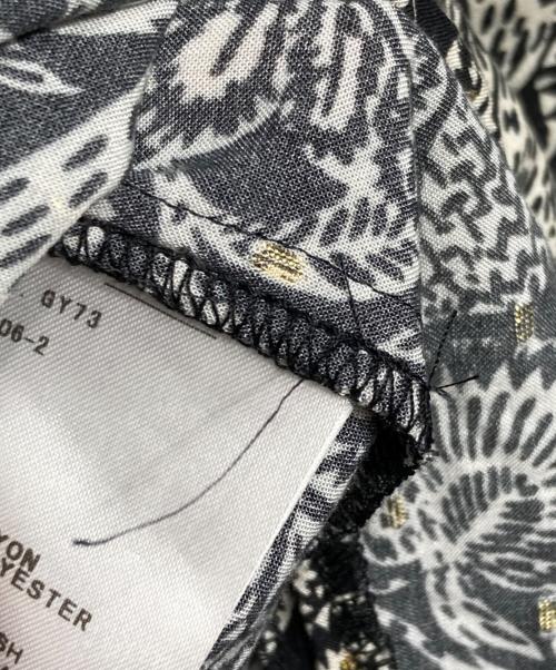 journal standard L'essage（ジャーナルスタンダード レサージュ）journal standard L'essage (ジャーナルスタンダード レサージュ) DEVEAUX GOLDラメモノトーンシャツ/Monotone shirt with metallic thread ブラック サイズ:－の古着・服飾アイテム
