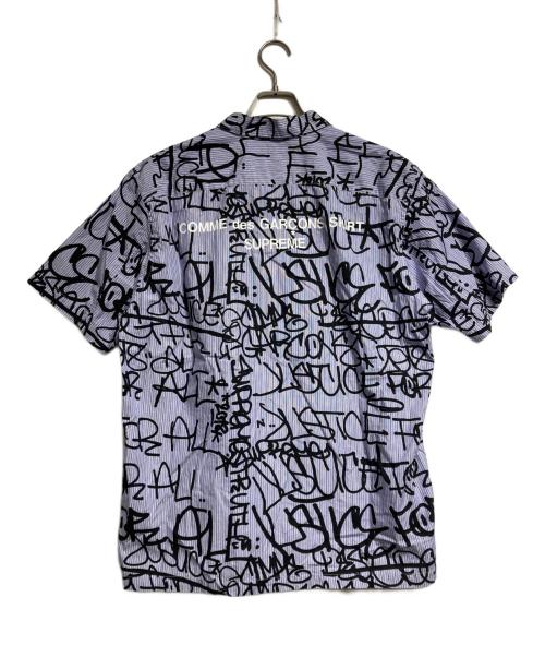 SUPREME（シュプリーム）Supreme (シュプリーム) COMME des GARCONS SHIRT (コムデギャルソンシャツ) Cotton Graphic S/S Shirt/コットングラフィックショートスリーブシャツ ブルー サイズ:Lの古着・服飾アイテム