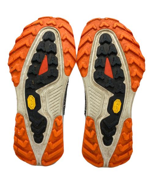 NIKE ACG（ナイキエーシージー）NIKE ACG (ナイキエーシージー) スニーカー/ sneakers ホワイト×オレンジ サイズ:28.5cmの古着・服飾アイテム