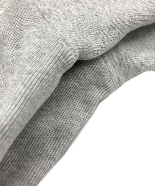 BlackEyePatch（ブラックアイパッチ）BlackEyePatch (ブラックアイパッチ) Champion (チャンピオン) OG LABEL CREW SWEAT ライトグレー サイズ:Sの古着・服飾アイテム