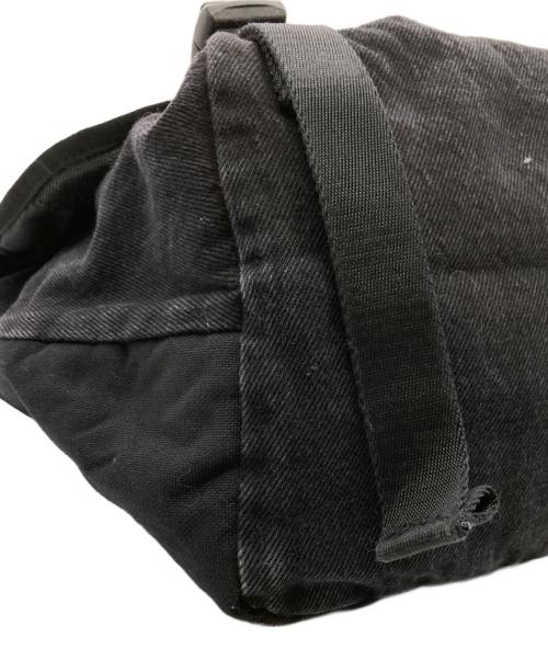 SUPREME（シュプリーム）SUPREME (シュプリーム) Denim Messenger Bag ブラックの古着・服飾アイテム