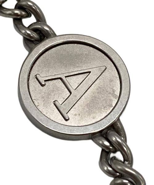 EMPORIO ARMANI（エンポリオアルマーニ）EMPORIO ARMANI (エンポリオアルマーニ) ロゴチャームブレスレット/Logo charm bracelet シルバー サイズ:不明の古着・服飾アイテム
