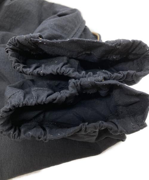 JULIUS（ユリウス）JULIUS (ユリウス) ジップミリタリーパンツ/zip cargo pants ブラック サイズ:1の古着・服飾アイテム