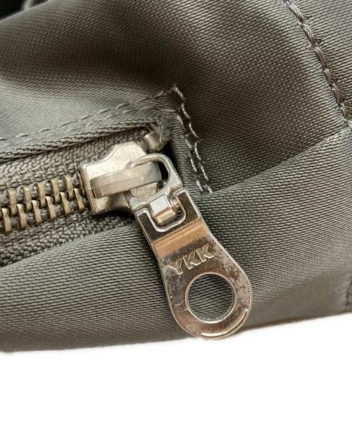 yorozu（ヨロズ）yorozu (ヨロズ) タスキショルダーバッグ/crossbody shoulder bag グレーの古着・服飾アイテム