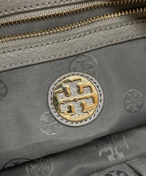 TORY BURCH（トリーバーチ）TORY BURCH (トリーバーチ) アマンダ2WAYバッグ/Amanda 2-Way Bag グレーの古着・服飾アイテム