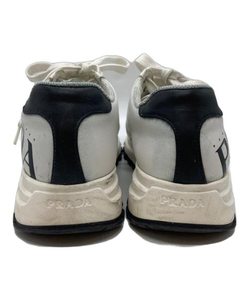 PRADA（プラダ）PRADA (プラダ) サイドロゴ レザー ローカットスニーカー/Side-Logo Leather Sneakers ホワイト サイズ:38の古着・服飾アイテム