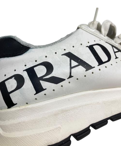 PRADA（プラダ）PRADA (プラダ) サイドロゴ レザー ローカットスニーカー/Side-Logo Leather Sneakers ホワイト サイズ:38の古着・服飾アイテム