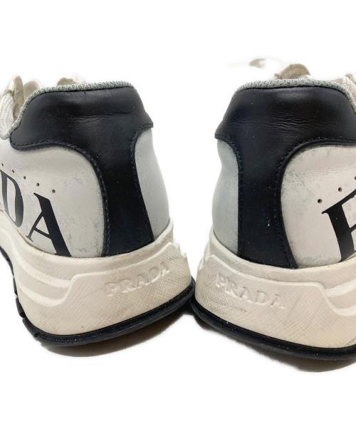 PRADA（プラダ）PRADA (プラダ) サイドロゴ レザー ローカットスニーカー/Side-Logo Leather Sneakers ホワイト サイズ:38の古着・服飾アイテム
