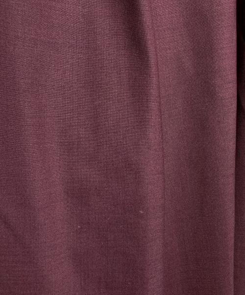 LE PHIL（ル フィル）LE PHIL (ル フィル) ドライウールサイドベンツパンツ/Dry Wool Side-Vent Trousers レッド サイズ:1の古着・服飾アイテム
